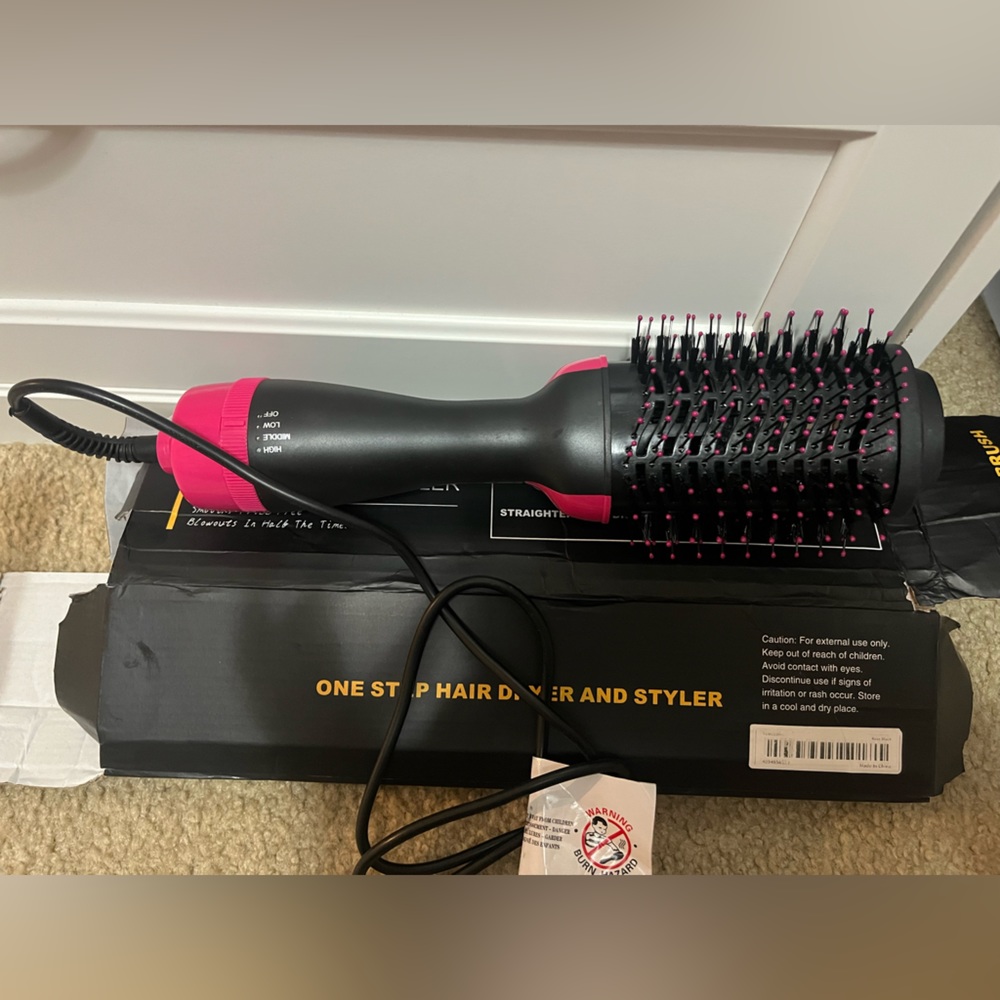 Hot air brush